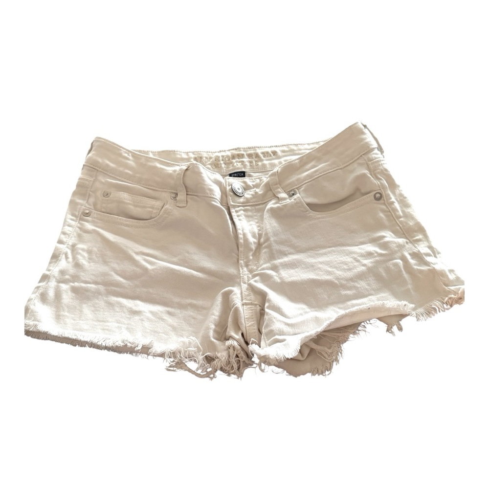 Women’s NWOT American Eagle Super low rise Stretch White Jean Shorts (size 6)